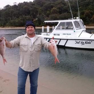 mick_with_lakes_charters_20150418_1639293406